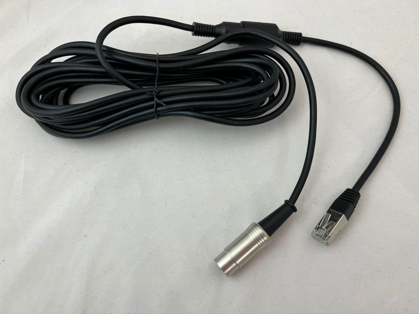 Core, Essence, Moment, Playmaker or Beomaster 5 to B&O Beolink Passive, ML/ MCL Converter, MCL2P