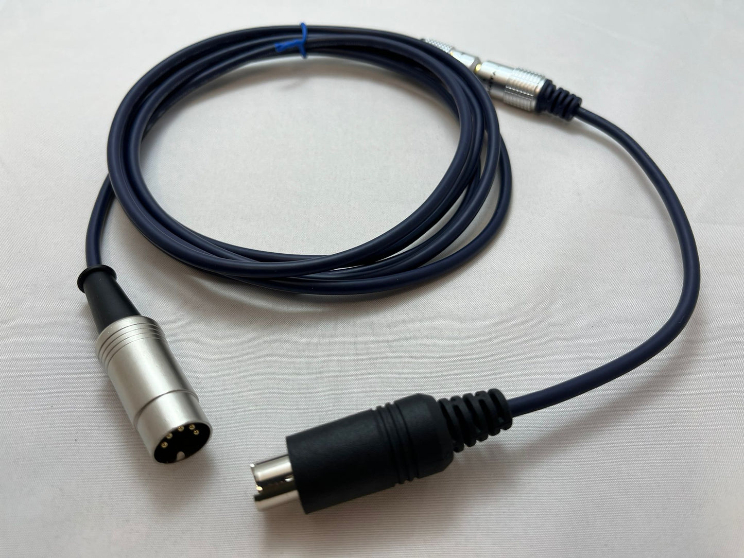 9 pin AV cable for BeoVision 11, 12 (New Generation), Avant, V1 and Beosystem 4 - Powerlink input