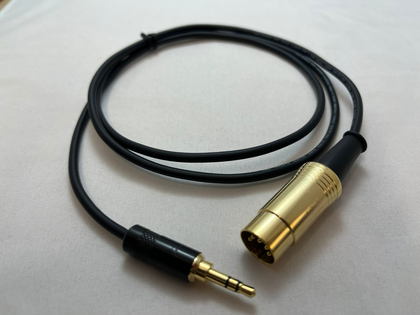 Bespoke High-End cable, Minijack to B&O BeoSound AUX In