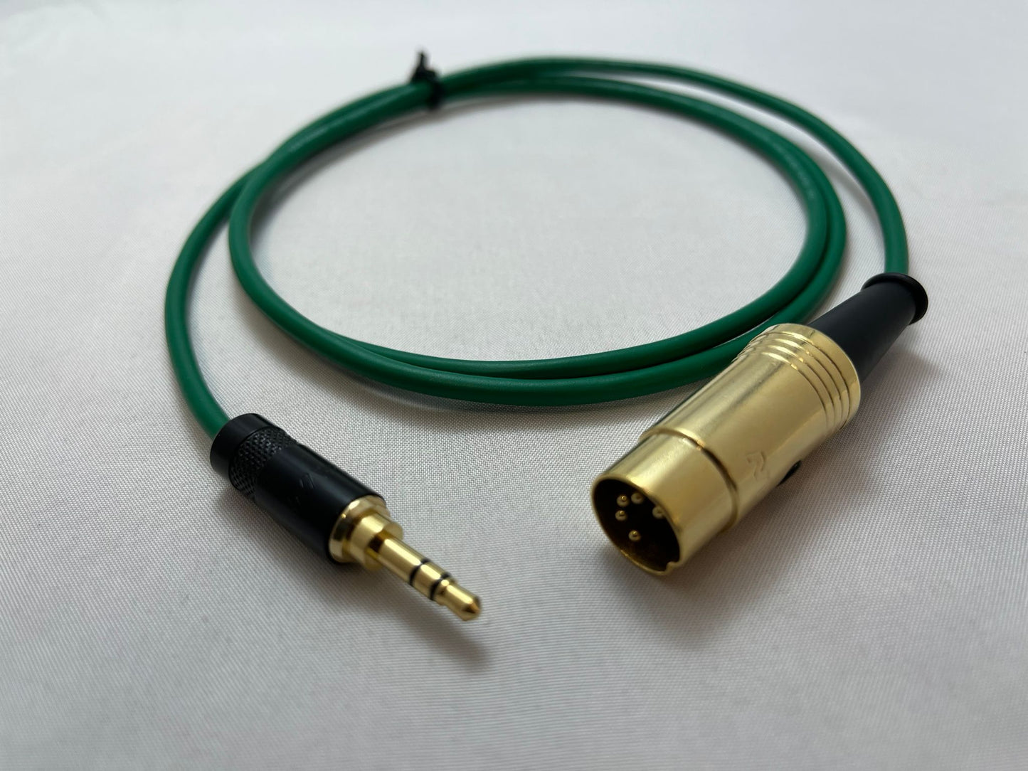 Bespoke High-End cable, Minijack to B&O BeoSound AUX In
